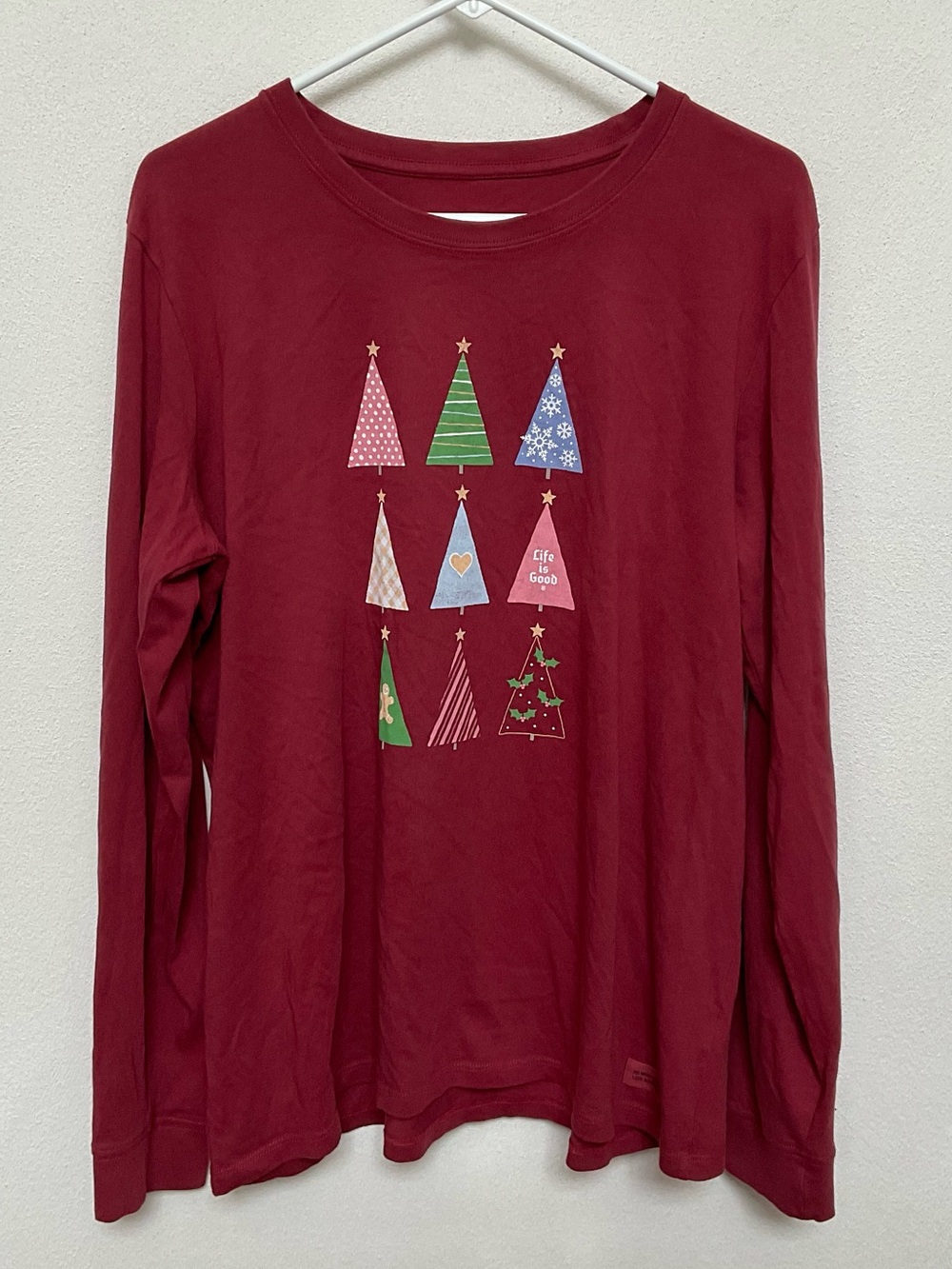 Life Is Good Women's Crusher Red Long Sleeve Christmas Tree Shirt Size XL